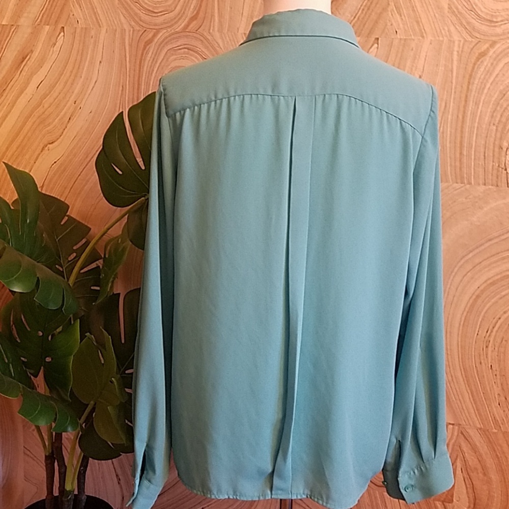 The Limited Teal Long Sleeve Blouse - Picture 2 of 4